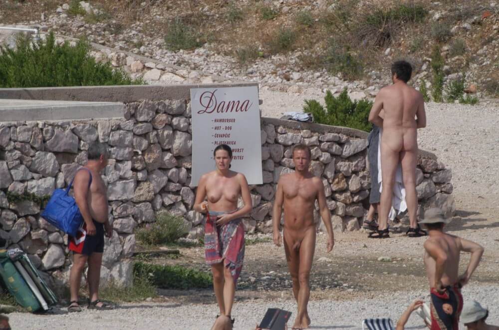 Baska Rock-Wall Path pics - Many naturists are members of Green parties or various environmental movements