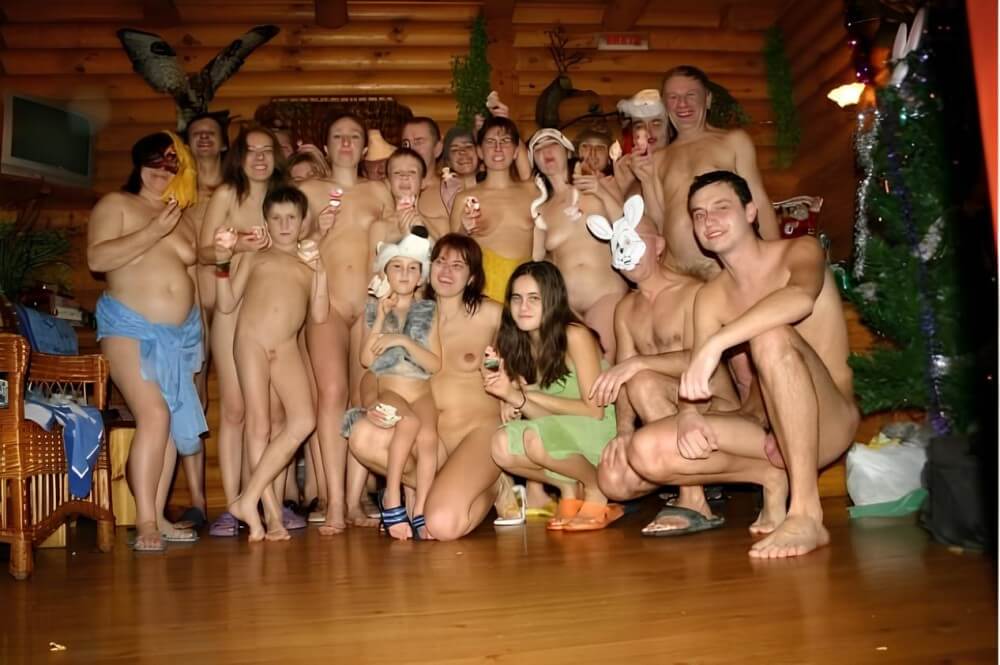 Sauna meet new year gallery - Naturism is about respecting natural beauty