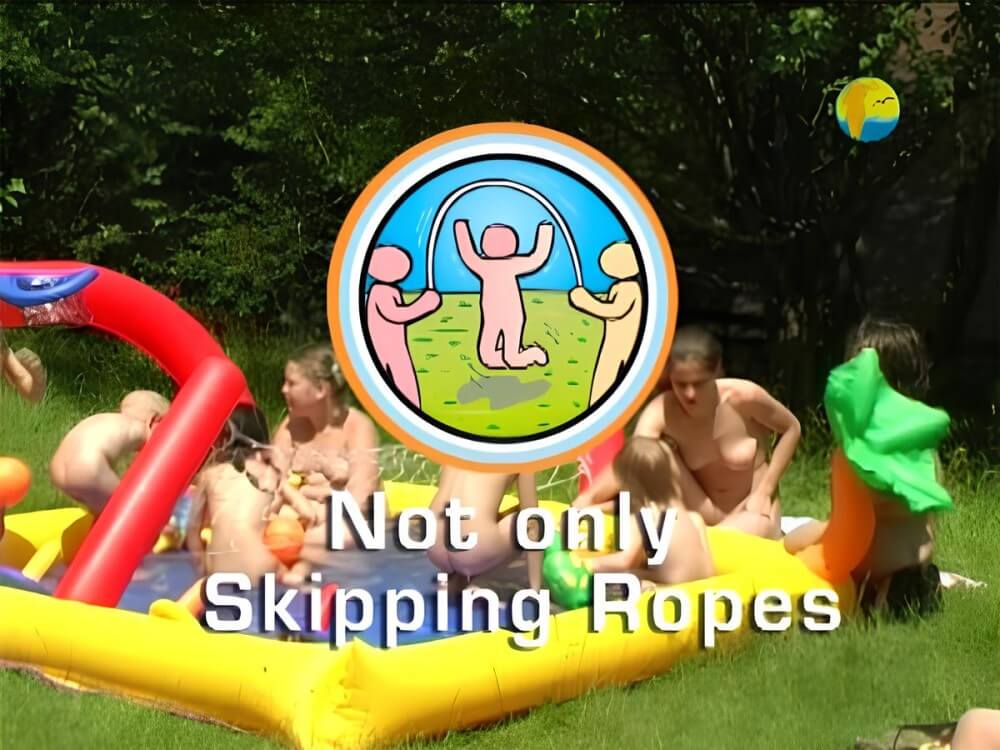 Naturist Freedom: Not only Skipping Ropes - Ordinary people as naturists
