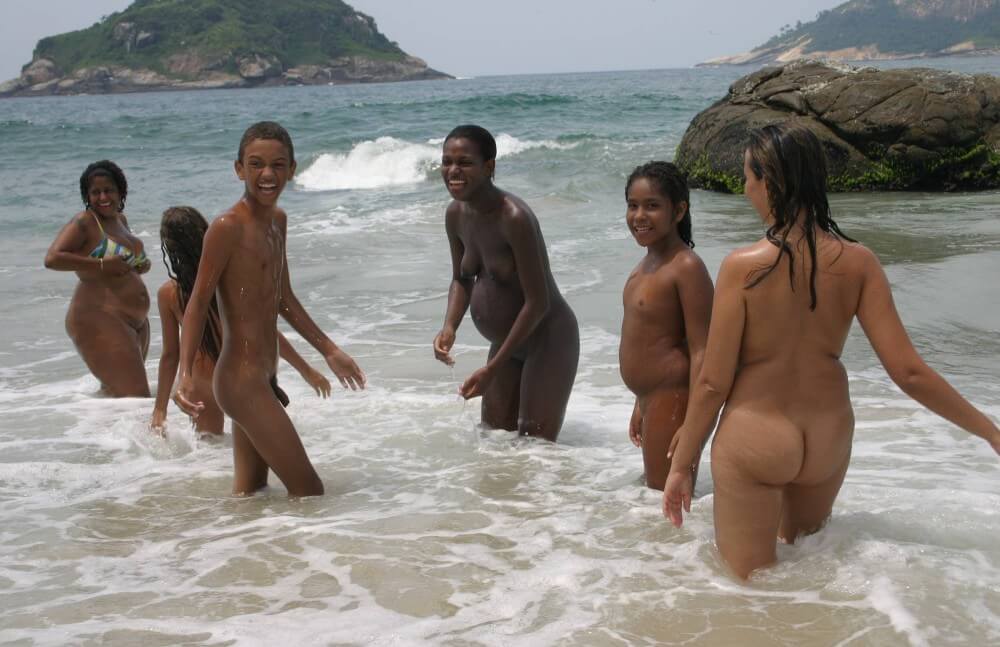 Brazils Endless Water Fun pics - Nudism teaches you to appreciate the present
