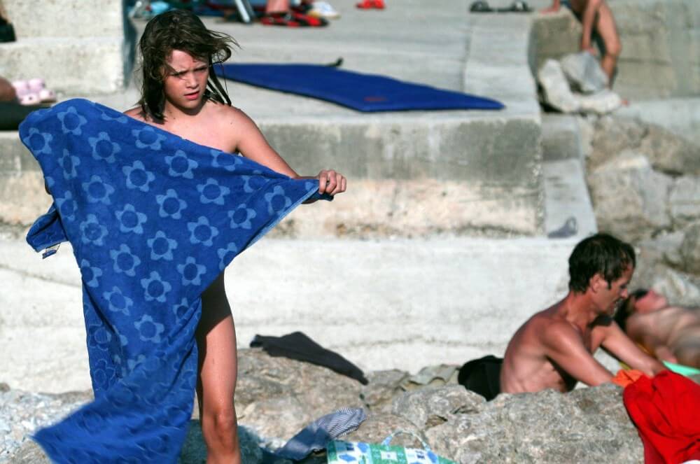 Nudist Rocky Family Angle - Naturism and respect for nature