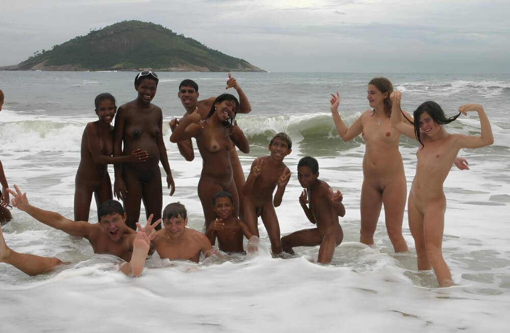 Photo nudism in Brazil - Nudism and natural harmony