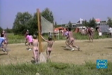 EVFKK - Miss Volleyball - Overcoming shame and awkwardness when taking off clothes