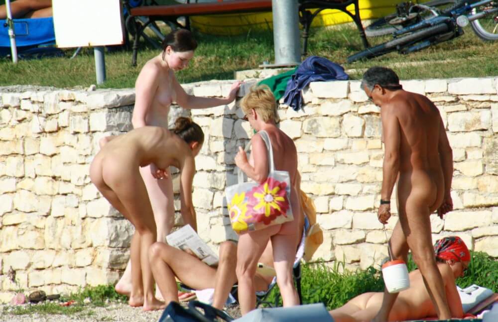 Nude Duet Girls Rail Climb Photo Set - Taking off ones clothes is a way to strengthen inner harmony
