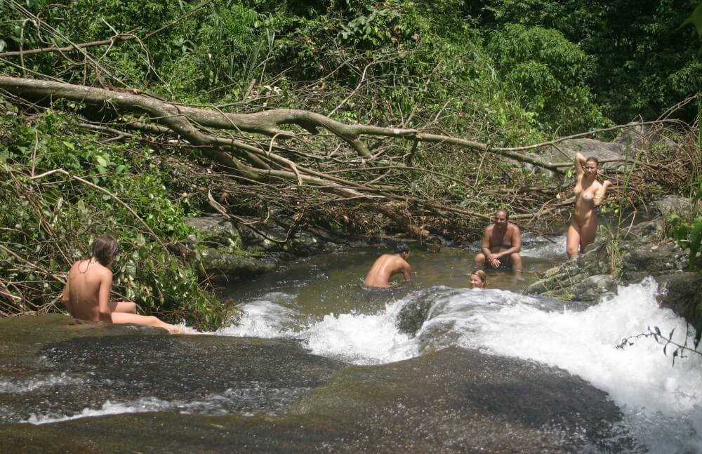 Brazilian Top of the Rivers photos - Naturism teaches respect for the beauty of the body and its natural forms