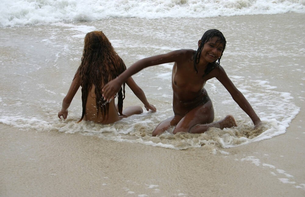 Brazilian Sand Playground pics - Nudity in naturism is not usually an end in itself