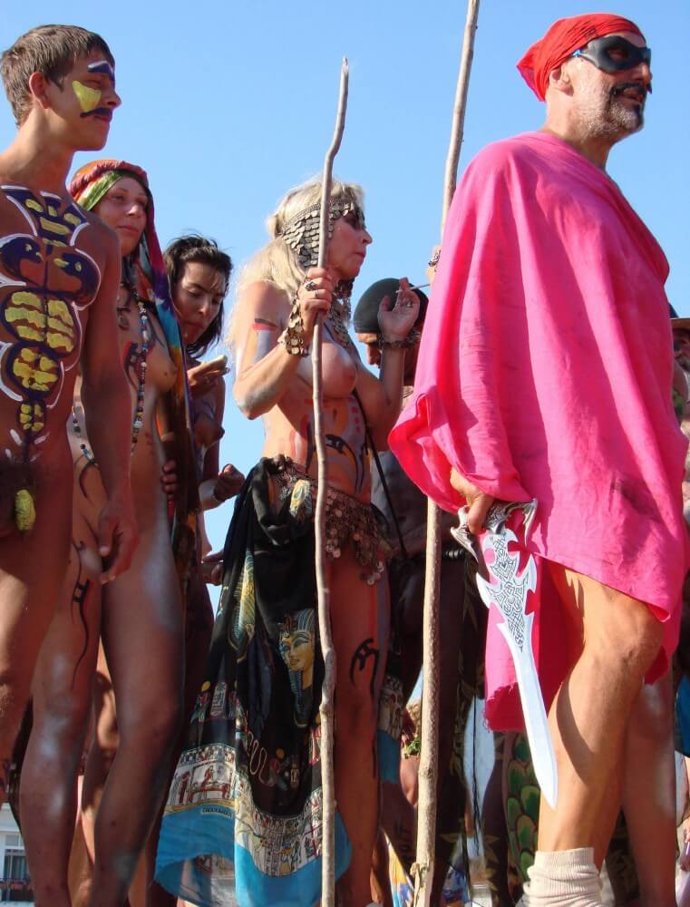Neptune Day Mountain Top pics - Nudism helps overcome prejudices and fears
