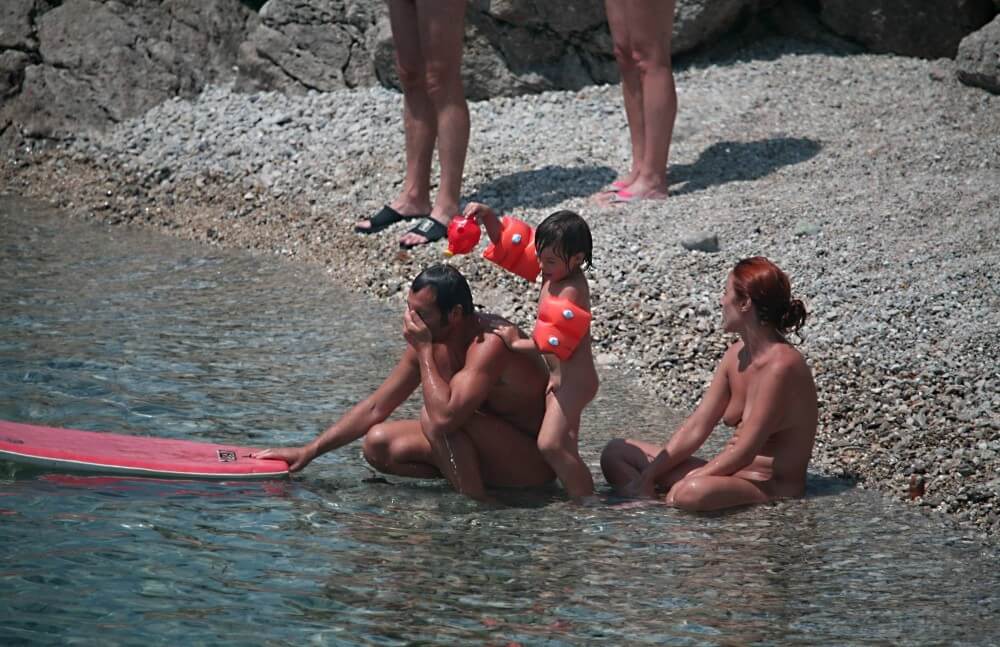 Beach Nudist Family Shore Camp pics - The Theory and Practice of Naturism