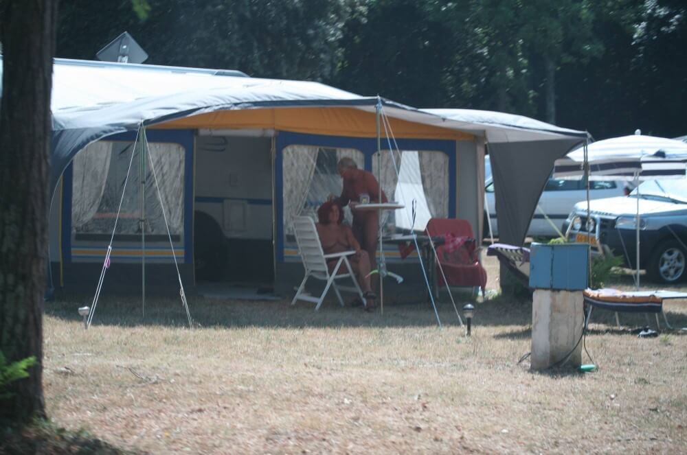Avila FKK Camping Ground pics - Nudism helps overcome insecurities
