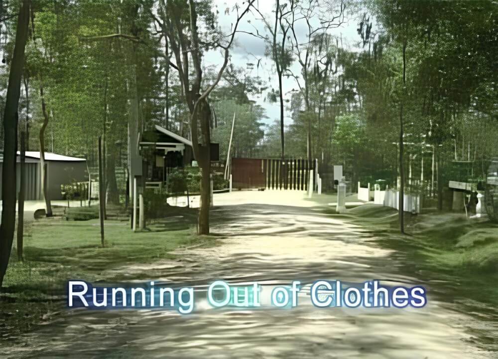 Enature - Running out of clothes - Nudism helps people overcome their insecurities