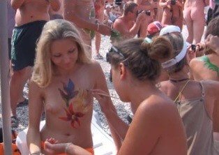 Neptune Ocean Festival # 2 Full HD - Love for oneself and the environment are important values in naturism and nudism