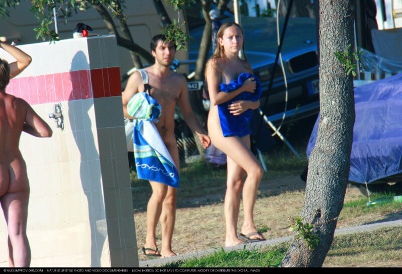 Naturism big photo gallery - Ordinary people as naturists