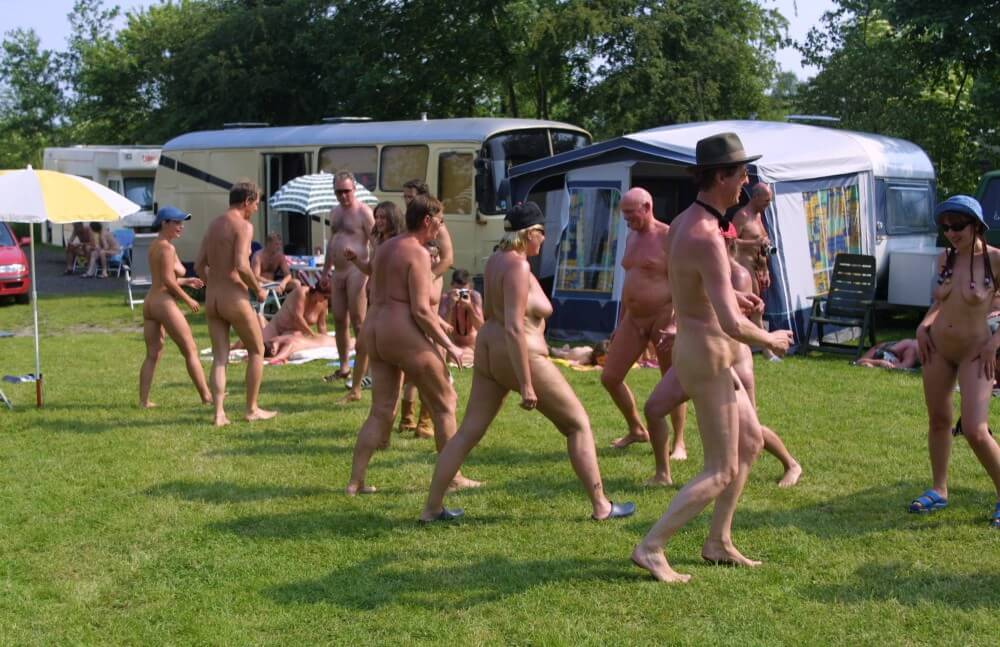 Holland Green Relaxations photos - Naturism promotes honesty and an open connection with the body