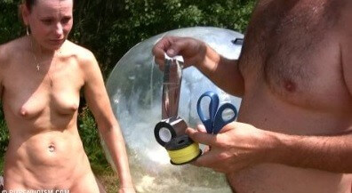 Daytime family picnic # 1 - Nudity as an expression of natural beauty