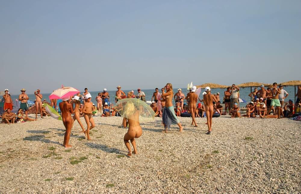 Ribbon and Umbrella Dance pics - Freedom of choice allows one to be oneself and to be a naturist