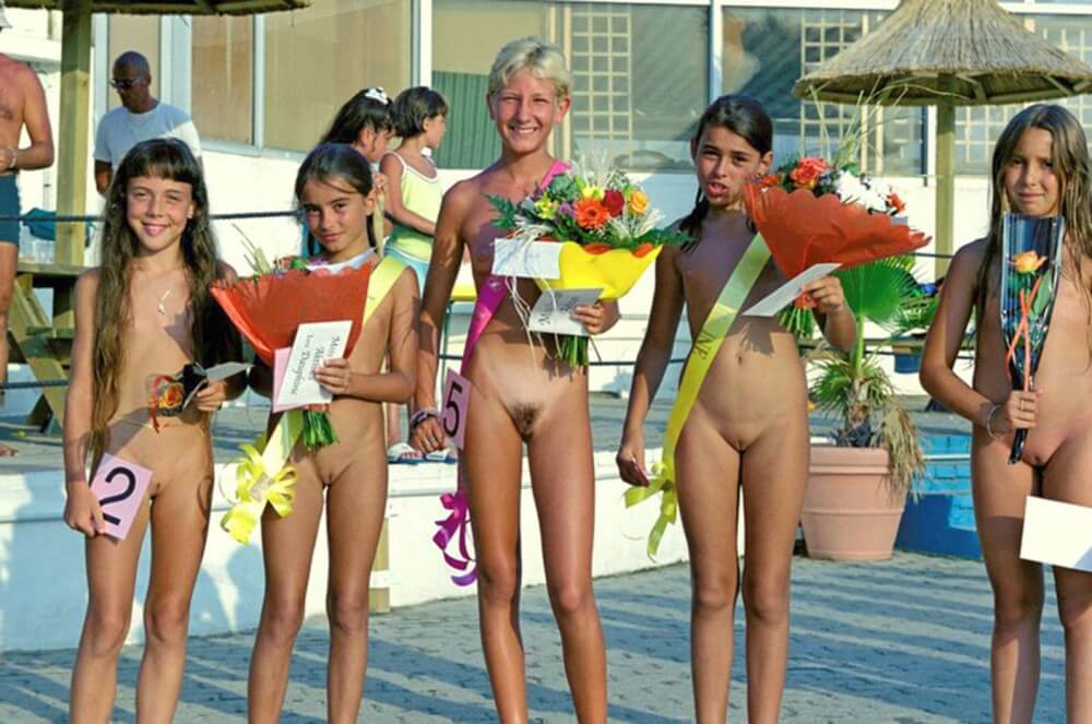 Beauty contest FR photos - One of the most striking examples of naturism