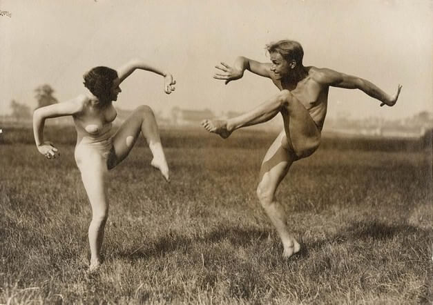 Jazz, dancing and naturism - Nudism and naturism promote inner happiness and harmony