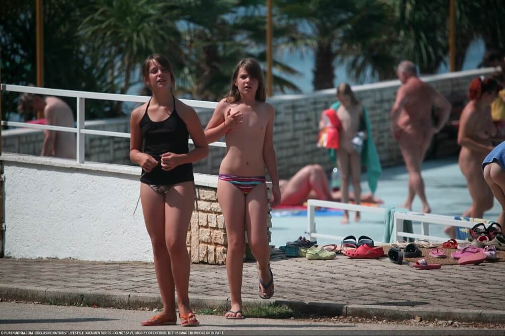 FKK Water Locations Set 1 - People who practice nudism also believe that everyone is equal, regardless of circumstances