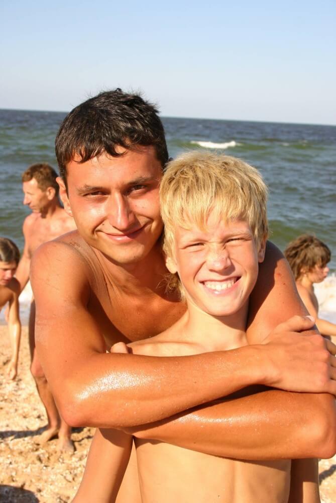Naturist Group Pictures - It helps people understand that the naked body is not an object to be judged