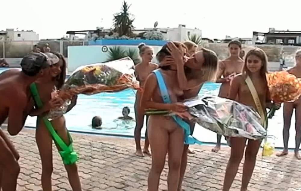 Nudist girls beauty contest video France - Sunat Natplus HD - A nudist promotes tolerance and respect for others